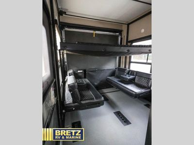 2018 Keystone RV Fuzion - Photo 12