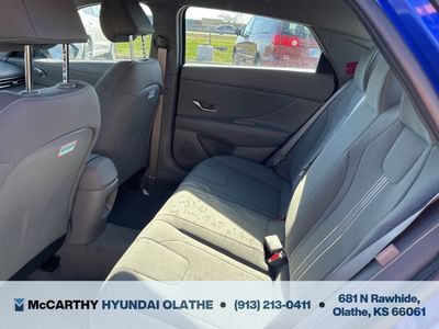 2025 Hyundai Elantra - Photo 5