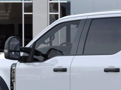 2025 Ford Chassis Cab - Photo 20