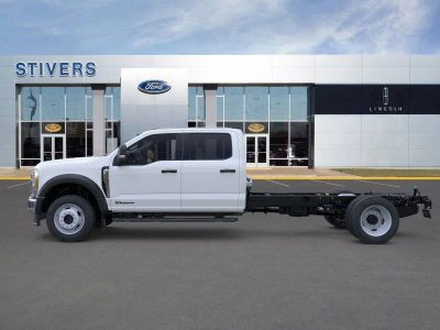 2025 Ford Chassis Cab - Photo 4