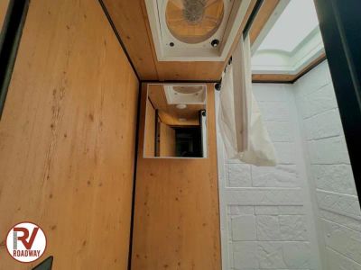2027 Sunset Park RV Sun Lite — photo 15 view