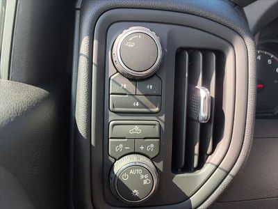 2026 Chevrolet Silverado 2500 HD — photo 10 view