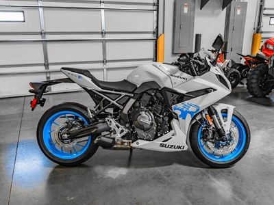 2026 Suzuki GSX-8R - Photo 7