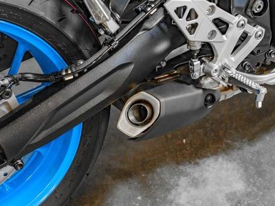 2026 Suzuki GSX-8R - Photo 10