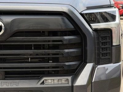 2024 Toyota Tundra - Photo 2