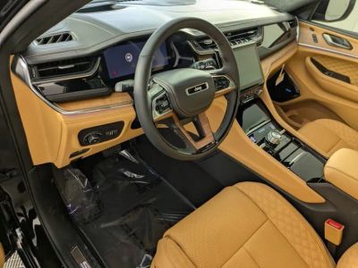 2025 Jeep Grand Cherokee — photo 10 view