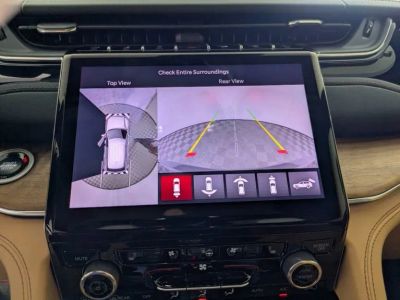 2025 Jeep Grand Cherokee — photo 17 view