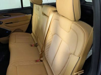 2025 Jeep Grand Cherokee — photo 7 view