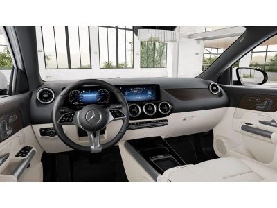 2026 Mercedes-Benz GLA - Photo 3