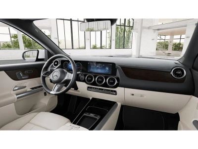 2026 Mercedes-Benz GLA - Photo 6