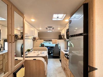 2026 Thor Motor Coach Chateau - Photo 11