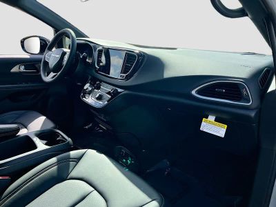 2026 Chrysler Voyager — photo 28 view