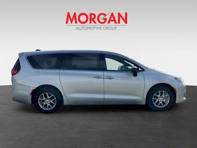 2026 Chrysler Voyager — photo 8 view