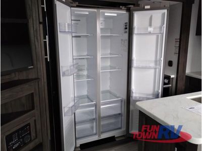 2025 Keystone RV Fuzion Impact Edition - Photo 22
