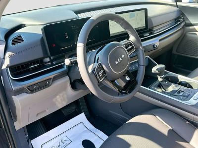 2026 Kia Carnival — photo 9 view
