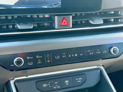 2026 Kia Carnival — photo 16 view