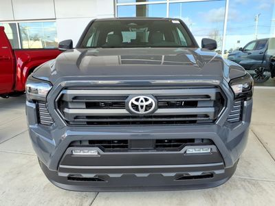 2026 Toyota Tacoma - Photo 2