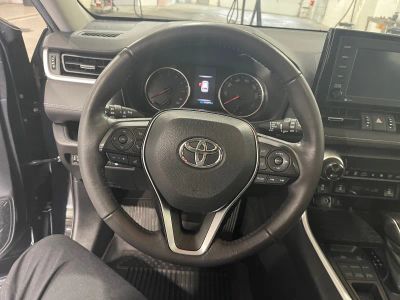2021 Toyota RAV4 — photo 19 view