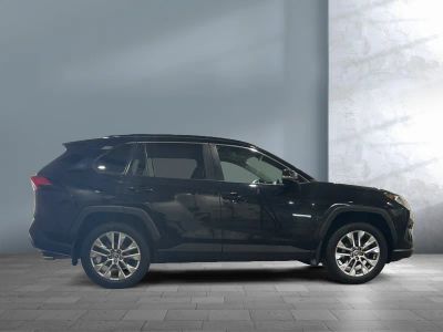 2021 Toyota RAV4 — photo 7 view