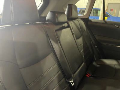 2021 Toyota RAV4 — photo 14 view