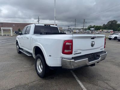 2022 RAM 3500 — detail view
