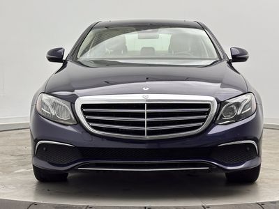 2017 Mercedes-Benz E-Class - Photo 2
