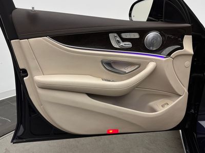 2017 Mercedes-Benz E-Class - Photo 11
