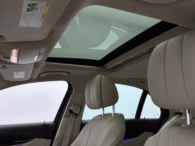 2017 Mercedes-Benz E-Class - Photo 5