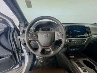 2024 Honda Passport — photo 14 view
