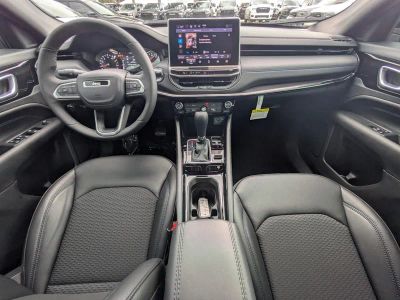 2026 Jeep Compass — photo 13 view
