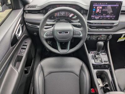 2026 Jeep Compass — photo 14 view