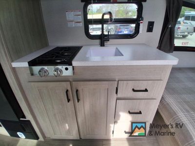 2026 Coachmen RV Catalina Summit Series 7 - Photo 9