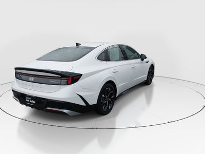2025 Hyundai Sonata — photo 7 view