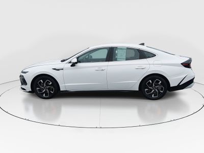 2025 Hyundai Sonata — interior view