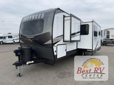 2025 Forest River RV Rockwood Ultra Lite - Photo 2