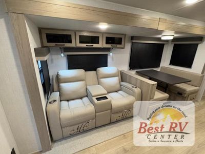 2025 Forest River RV Rockwood Ultra Lite - Photo 11