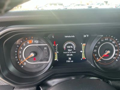 2025 Jeep Wrangler — photo 20 view