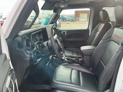 2025 Jeep Wrangler — photo 18 view