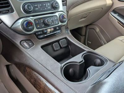 2019 Chevrolet Suburban - Photo 21