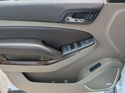 2019 Chevrolet Suburban - Photo 22