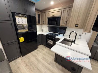 2026 Forest River RV Rockwood Signature - Photo 12
