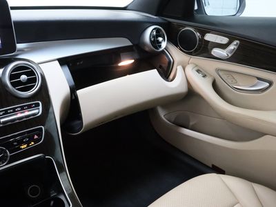 2018 Mercedes-Benz C-Class AWD - Photo 25