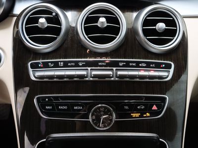 2018 Mercedes-Benz C-Class AWD - Photo 20