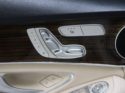 2018 Mercedes-Benz C-Class AWD - Photo 13