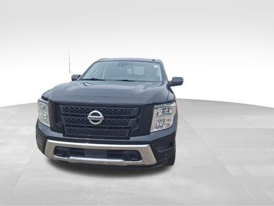 2021 Nissan Titan — detail view