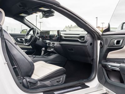 2024 Ford Mustang - Photo 11