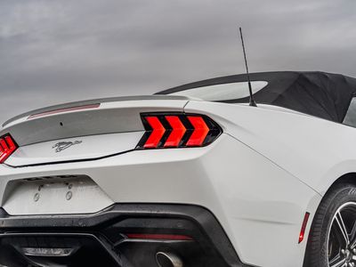 2024 Ford Mustang - Photo 12