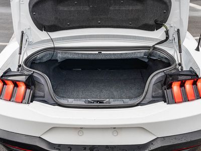 2024 Ford Mustang - Photo 13