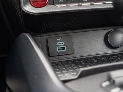 2024 Ford Mustang - Photo 25