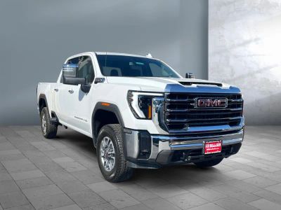 2025 GMC Sierra 2500HD — front three-quarter view